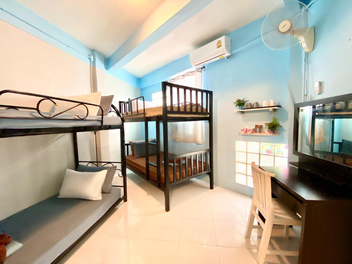 4J Lodge Бангкок Экстерьер фото