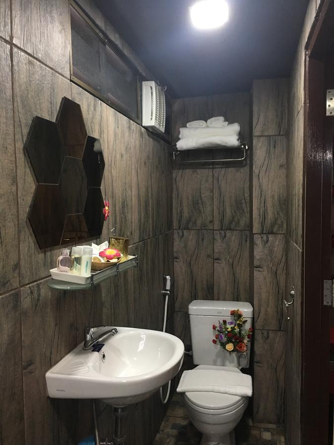 4J Lodge Бангкок Экстерьер фото